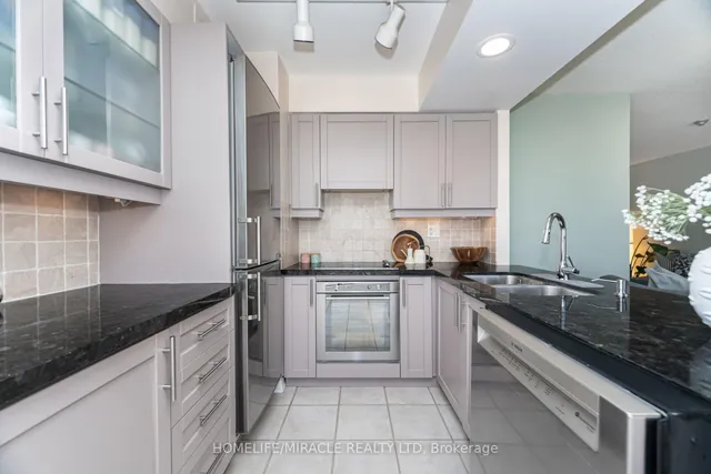 Additional image 19 of 50 eglinton Ave Unit 1701