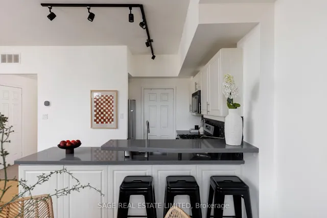 Additional image 15 of 550 Front St Unit 615