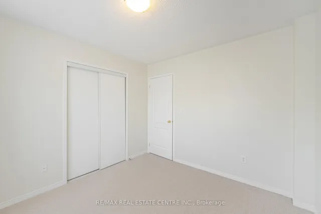 Additional image 26 of 4834 Capri Cres