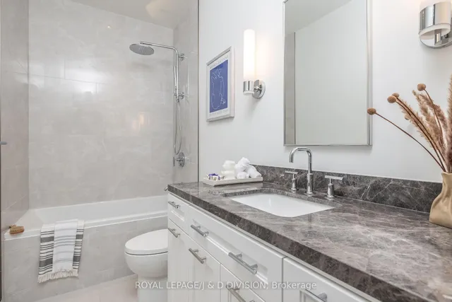 Additional image 30 of 1 Strathgowan Ave Unit TH4