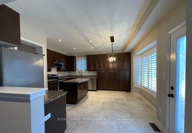 Additional image 11 of 4605 Keystone Cres