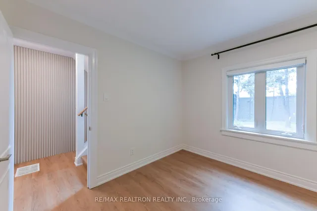 Additional image 20 of 150 Upper Canada Dr