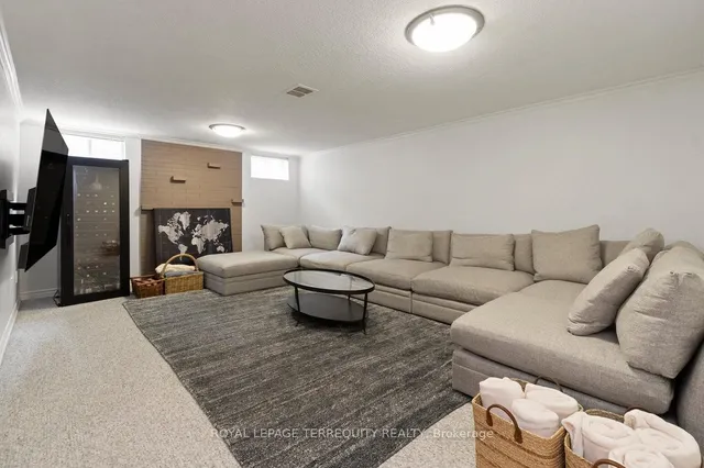 Additional image 26 of 416 The Kingsway