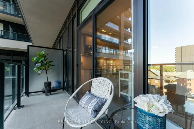 Additional image 20 of 270 Dufferin St Unit 413