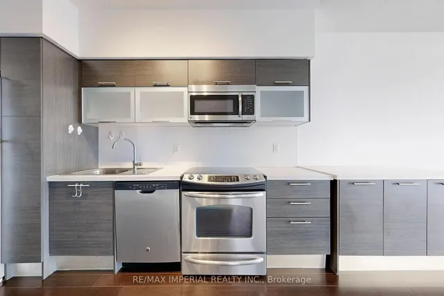 Additional image 19 of 386 Yonge St Unit 4801