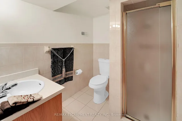 Additional image 21 of 11 Pinard St