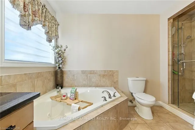 Additional image 26 of 11 Silverspring Cres