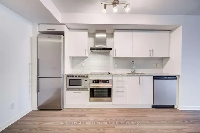 Additional image 9 of 352 Front St Unit 421