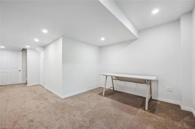 Additional image 29 of 29 Riverwalk Dr