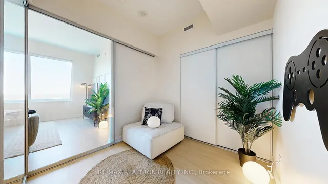 Additional image 28 of 8 Wellesley St Unit 5808