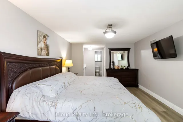 Additional image 24 of 3208 Renton Rd