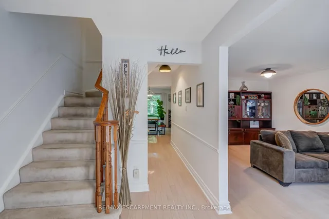 Additional image 8 of 1560 Kerns Rd Unit 5