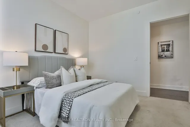 Additional image 23 of 3018 Yonge St Unit #204