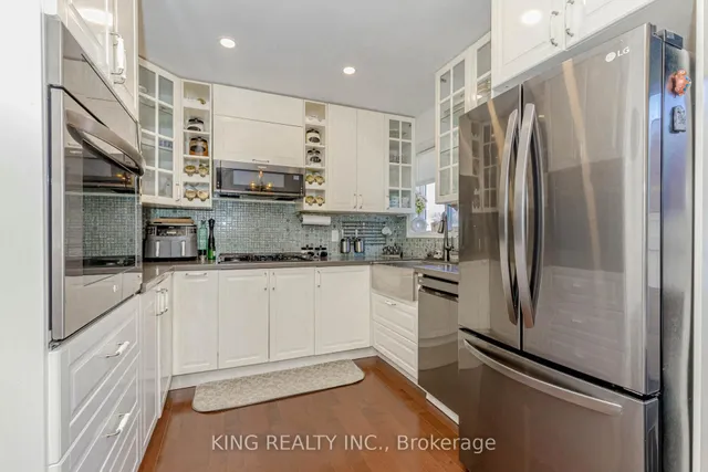 Additional image 15 of 28 AINSLIE Ave