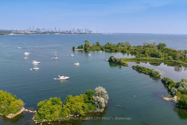 Additional image 5 of 16 brookers Lane Unit 913