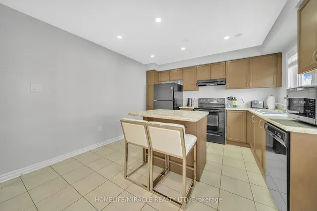 Additional image 13 of 43 Baycliffe Cres