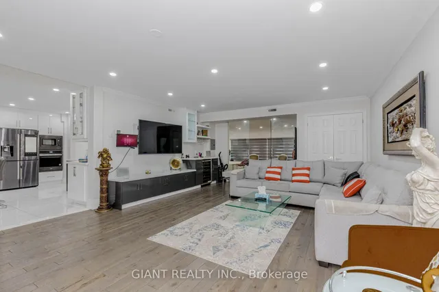 Additional image 33 of 90 Main St