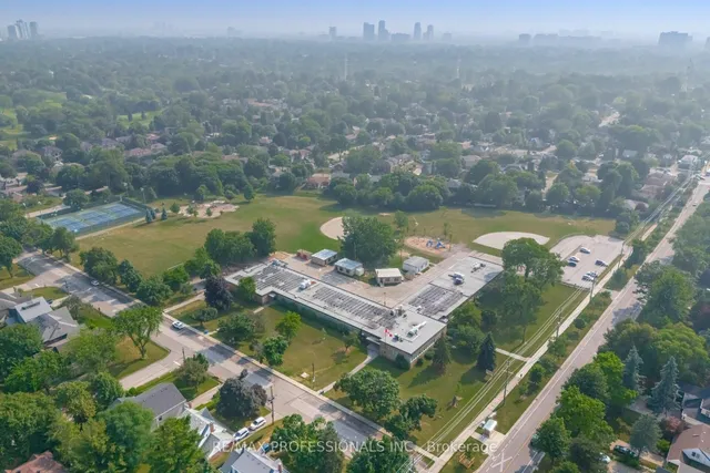 Additional image 29 of 55 Bywood Dr