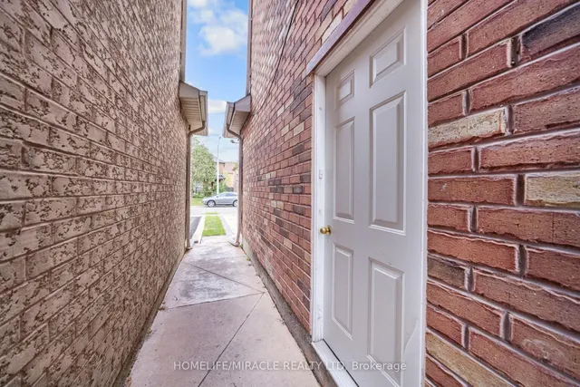 Additional image 42 of 17 Mainard Cres