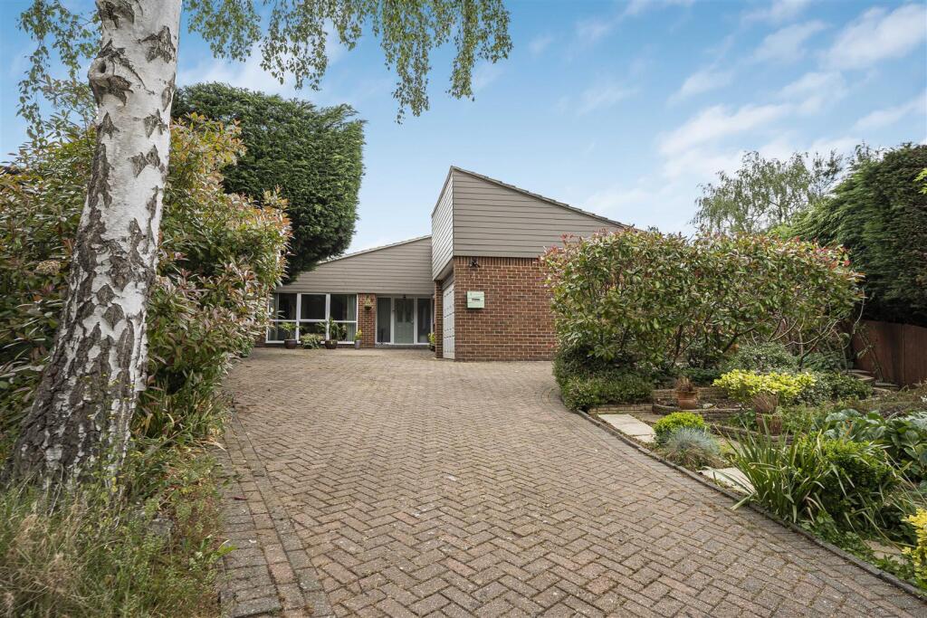 Property image for Leonards Close, Welwyn