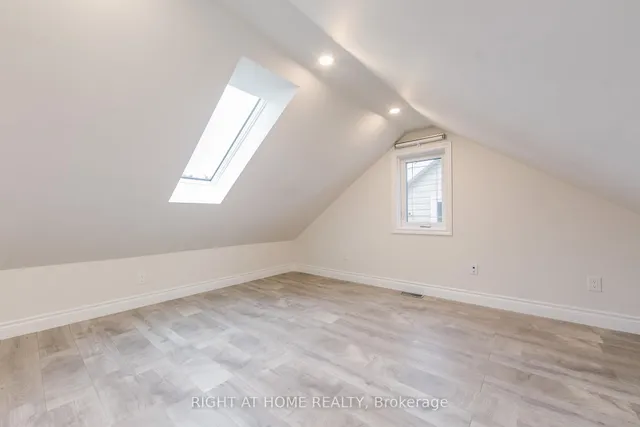 Additional image 14 of 701 Dupont St