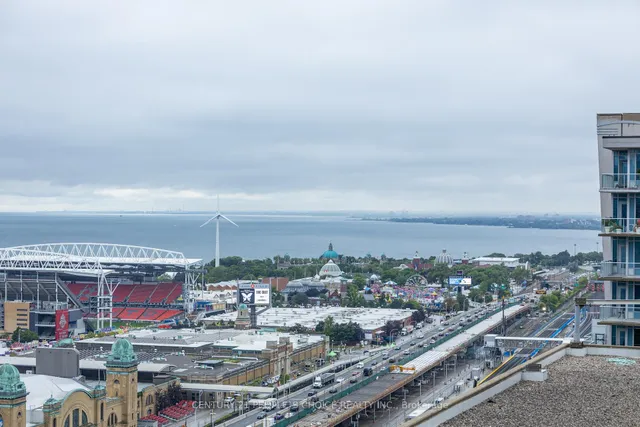 Additional image 35 of 51 East Liberty St Unit 2215