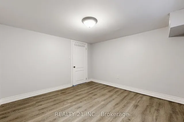 Additional image 25 of 125 S Woodrow Blvd