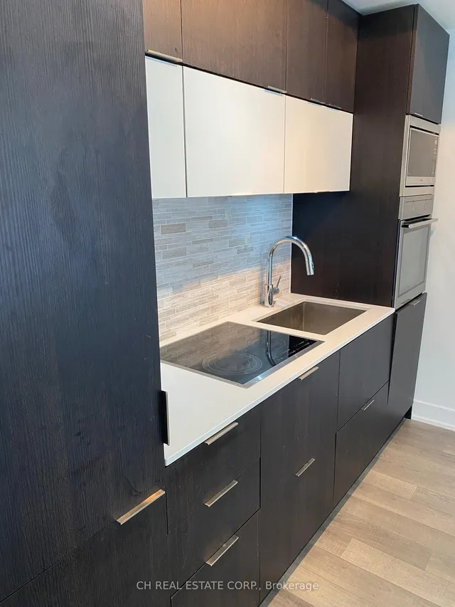 Additional image 6 of 318 Richmond St Unit 1810