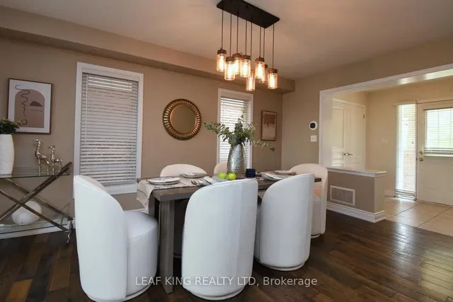 Additional image 34 of 38 Cranston St