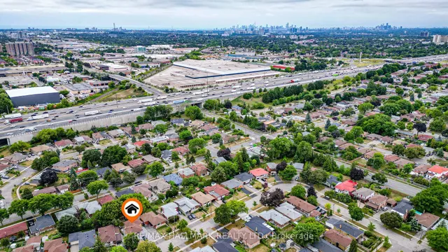 Additional image 14 of 16 Araman Dr