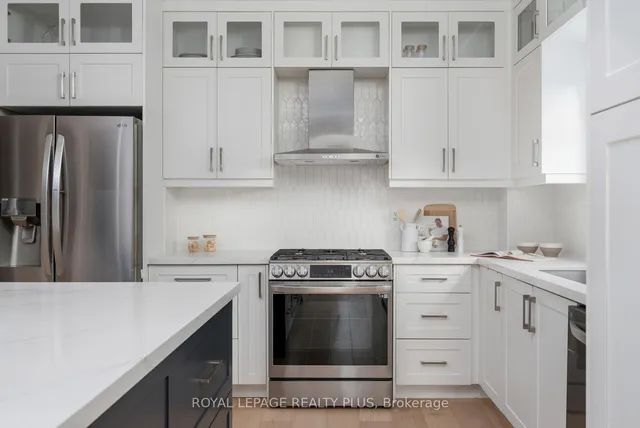 Additional image 14 of 1059 McClenahan Cres