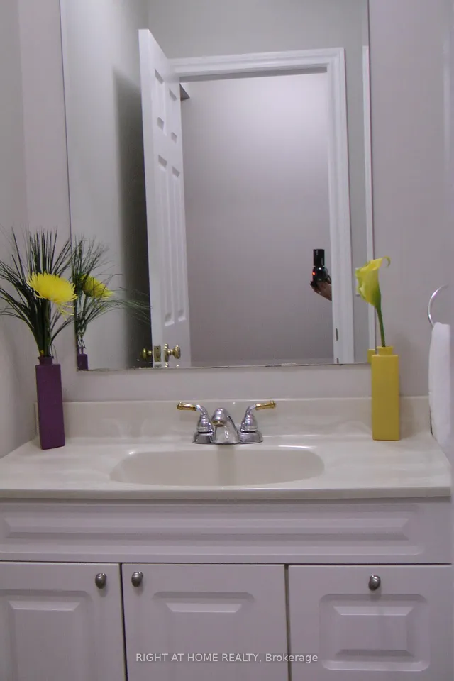 Additional image 23 of 32 Heathcliffe Sq