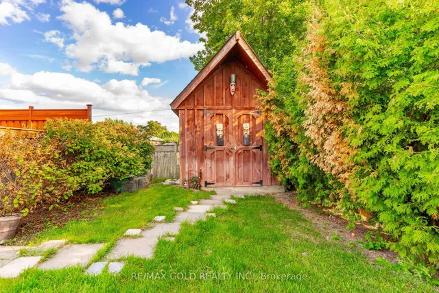 Additional image 42 of 39 Ascot Ave