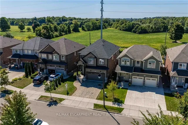 Additional image 48 of 95 Greti Dr