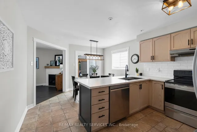 Additional image 11 of 130 Porchlight Rd