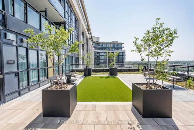 Additional image 39 of 405 Dundas St Unit 418