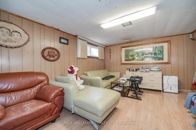 Additional image 36 of 16 Araman Dr