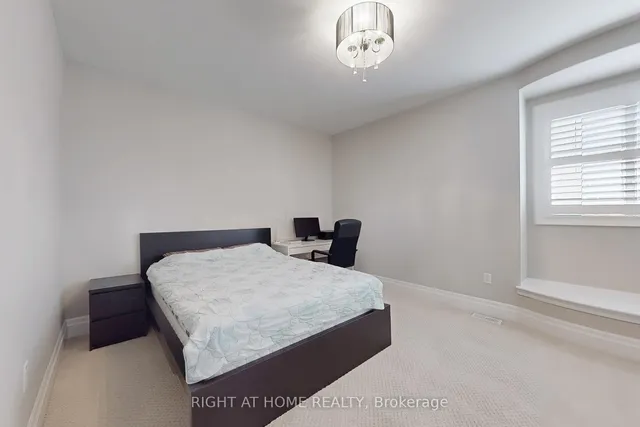 Additional image 38 of 421 Ginger Gate