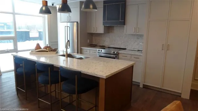 Additional image 19 of 450 Dundas St Unit 1005