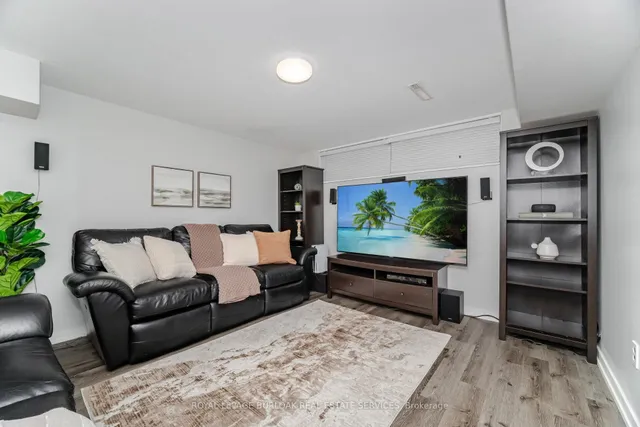 Additional image 34 of 2295 Barclay Rd