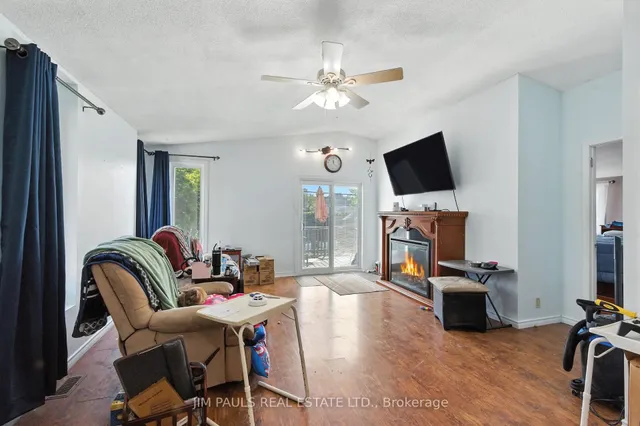 Additional image 3 of 67 Deschene Ave