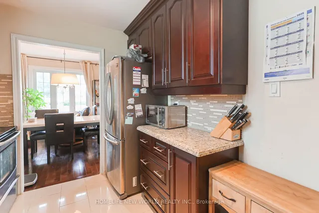 Additional image 21 of 34 Greylawn Cres