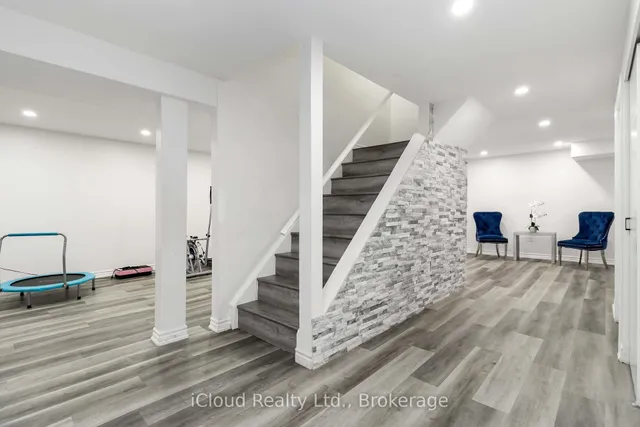 Additional image 37 of 3208 Renton Rd