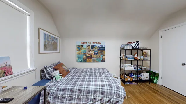 Additional image 24 of 17 Calvin Ave