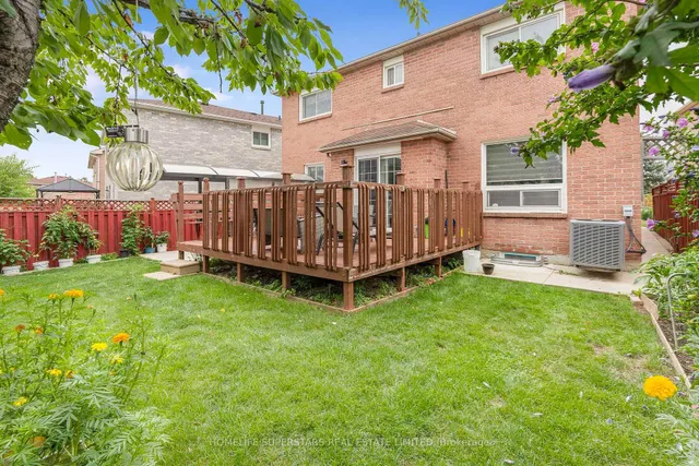 Additional image 34 of 26 Songsparrow Dr