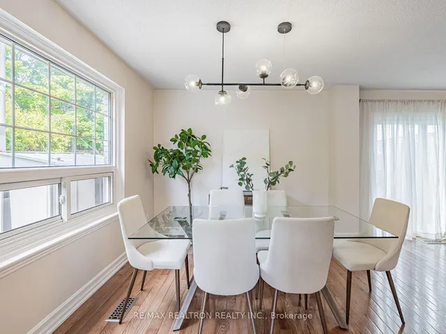 Additional image 11 of 32 Thatcher Crt