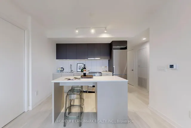 Additional image 13 of 8 TIPPETT Rd Unit 717