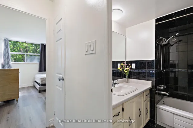 Additional image 22 of 3555 Bathurst St Unit #205