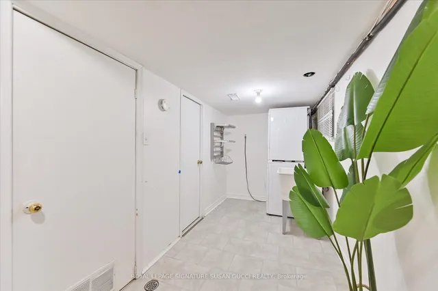 Additional image 26 of 1125 Woodbine Ave