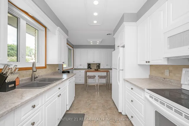 Additional image 9 of 3 Mentino Crt